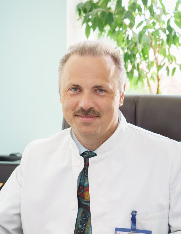Dokter Phlebologist Manuel Cravo