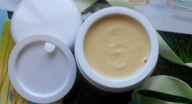 Rezepter fir Salben fir d'Behandlung vu variikosen Venen op de Been